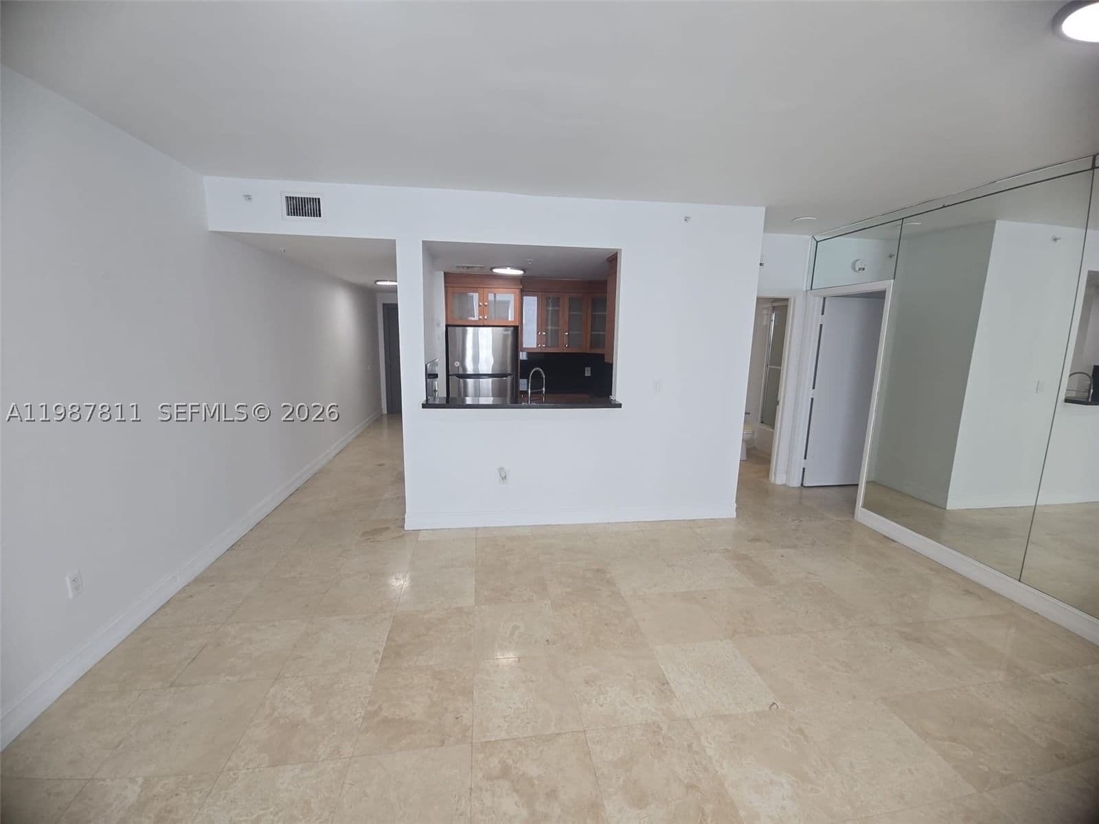 1+1 Condo — 185 14th Ter #2701, Miami, FL 33131