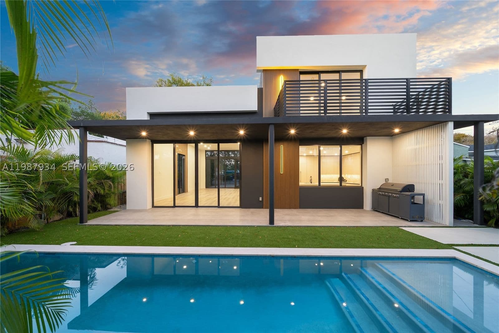 5+1 Müstakil ev — 536 48th ST, Miami, FL 33127