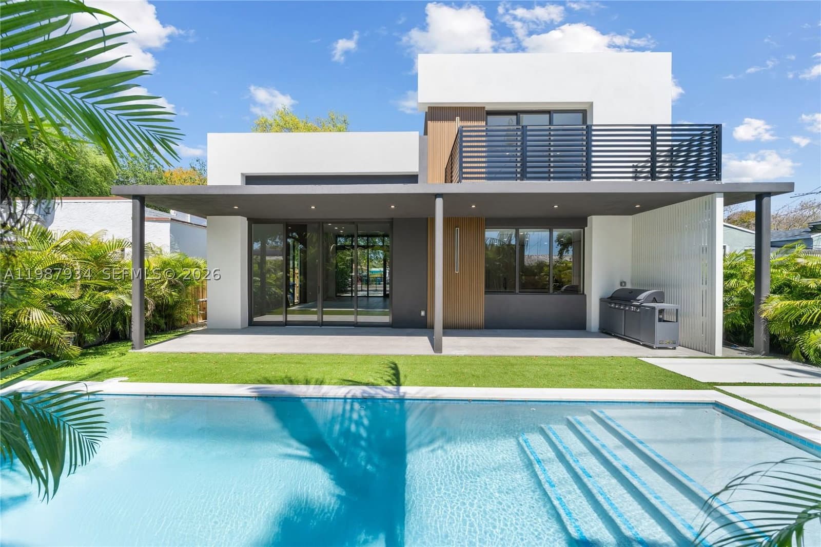 5+1 Müstakil ev — 536 48th ST, Miami, FL 33127