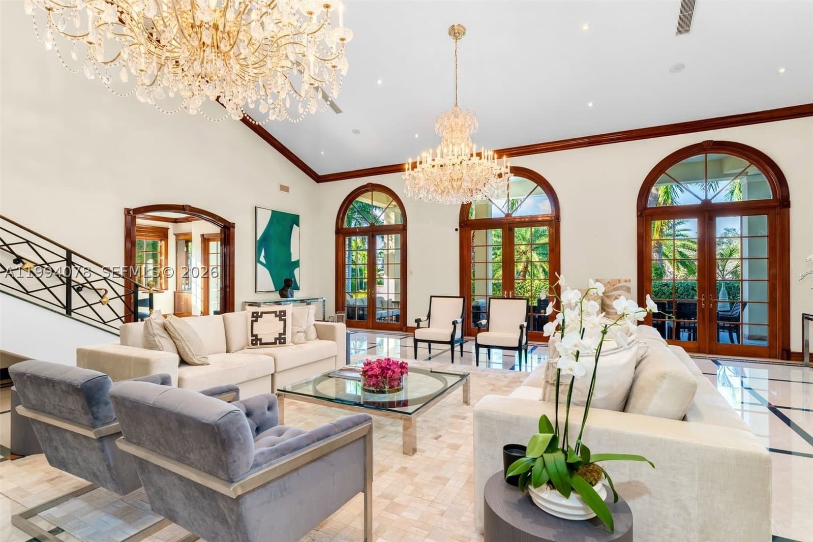 6+1 Müstakil ev — 585 Arvida Pkwy, Coral Gables, FL 33156