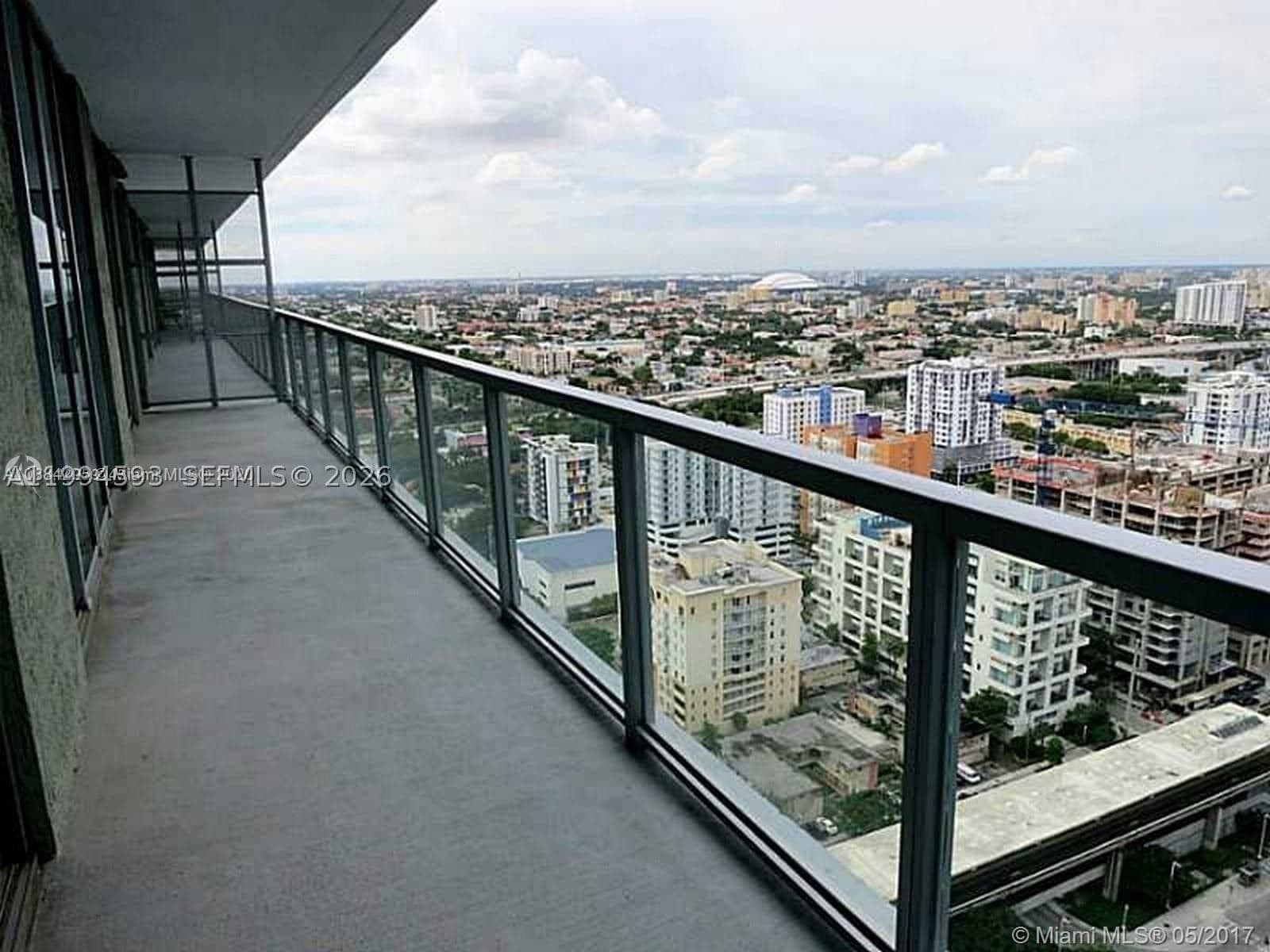 2+1 Condo — Miami, FL 33130