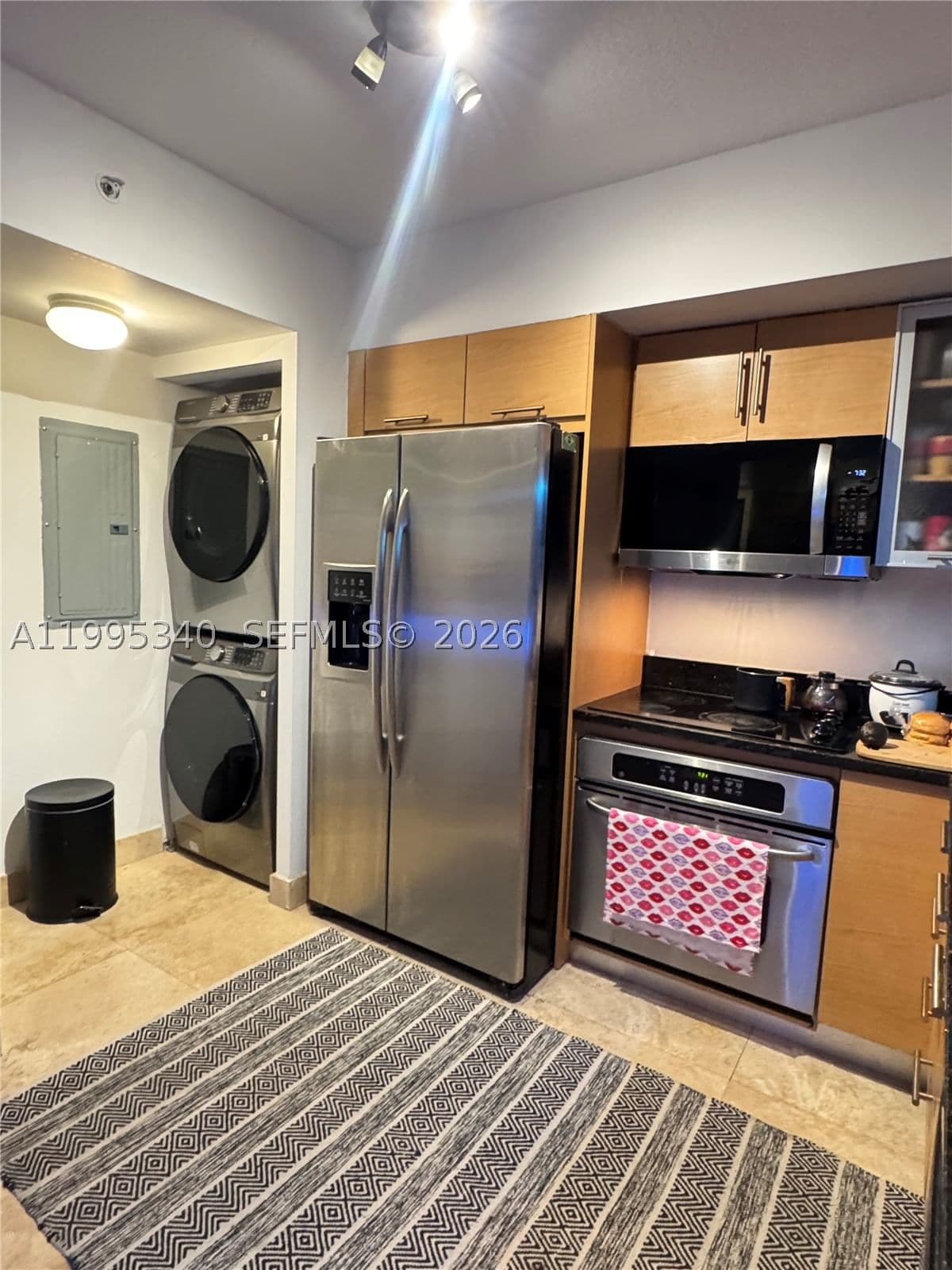 2+1 Condo — 31 5th St #1402, Miami, FL 33131