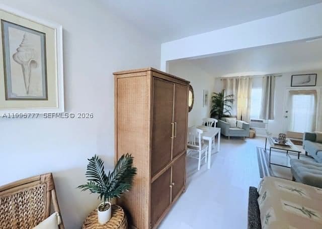 Kooperatif — 1050 Pennsylvania Ave #28, Miami Beach, FL 33139