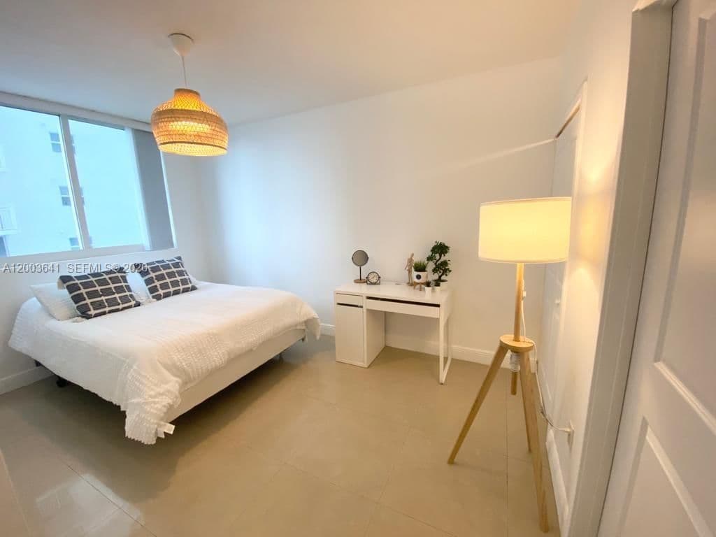 2+1 Condo — 170 14th St #1504, Miami, FL 33131