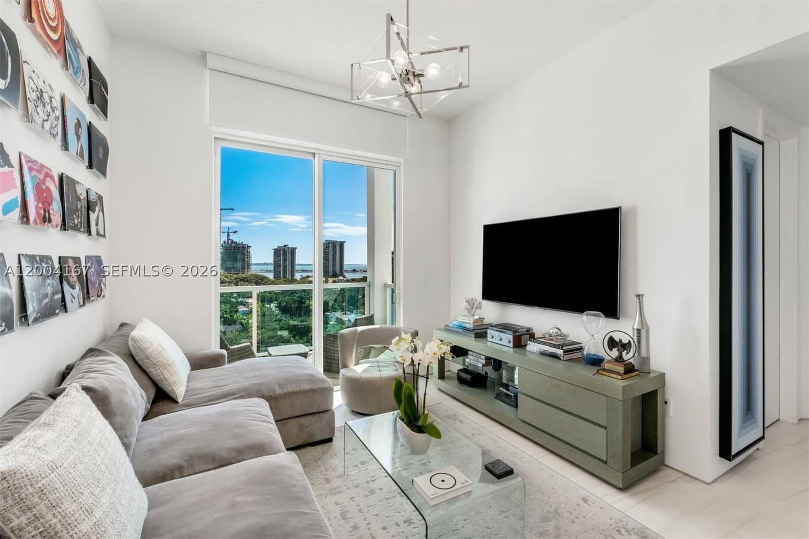 2+1 Condo — 1723 2nd Ave #PH2, Miami, FL 33129
