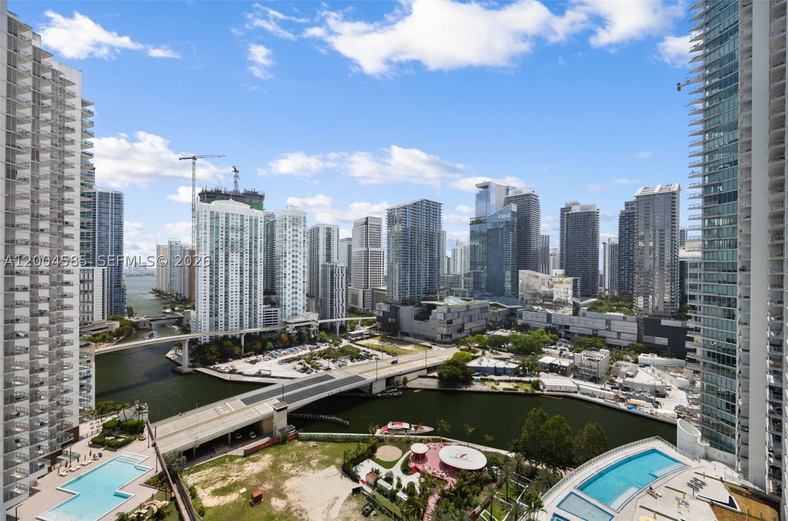 2+1 Condo — 90 3rd St #2602, Miami, FL 33130