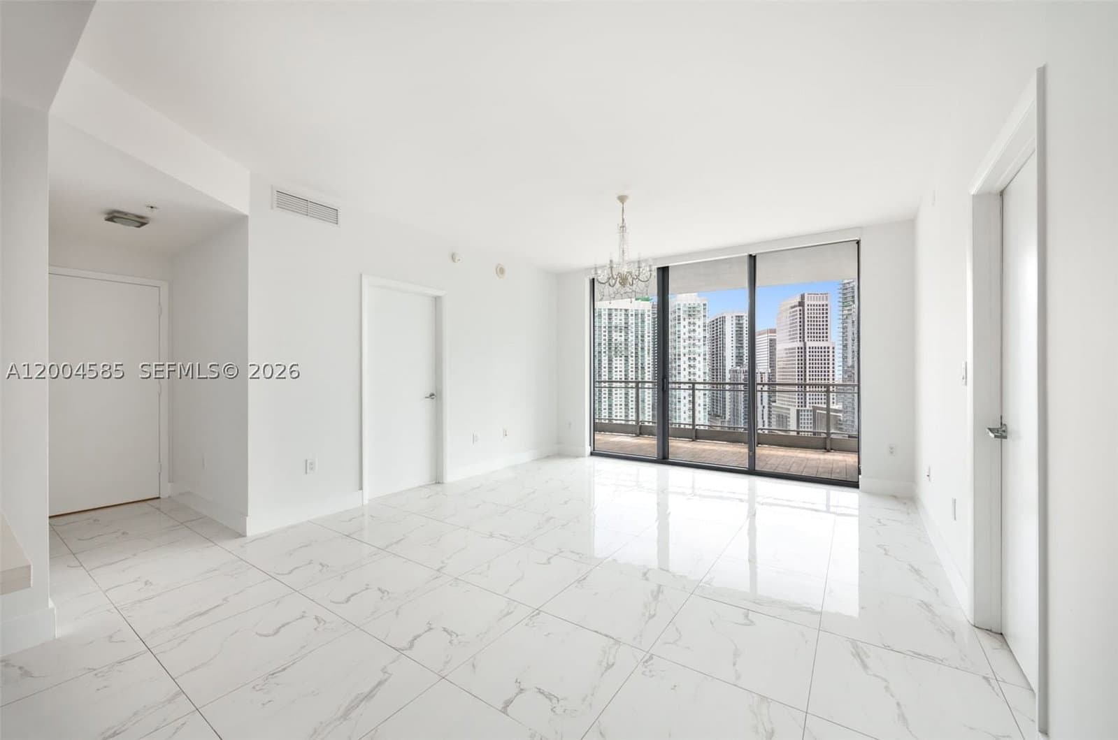 2+1 Condo — 90 3rd St #2602, Miami, FL 33130