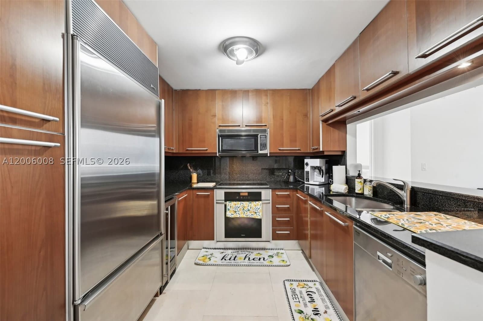 2+1 Condo — 901 Brickell Key Blvd #1009, Miami, FL 33131