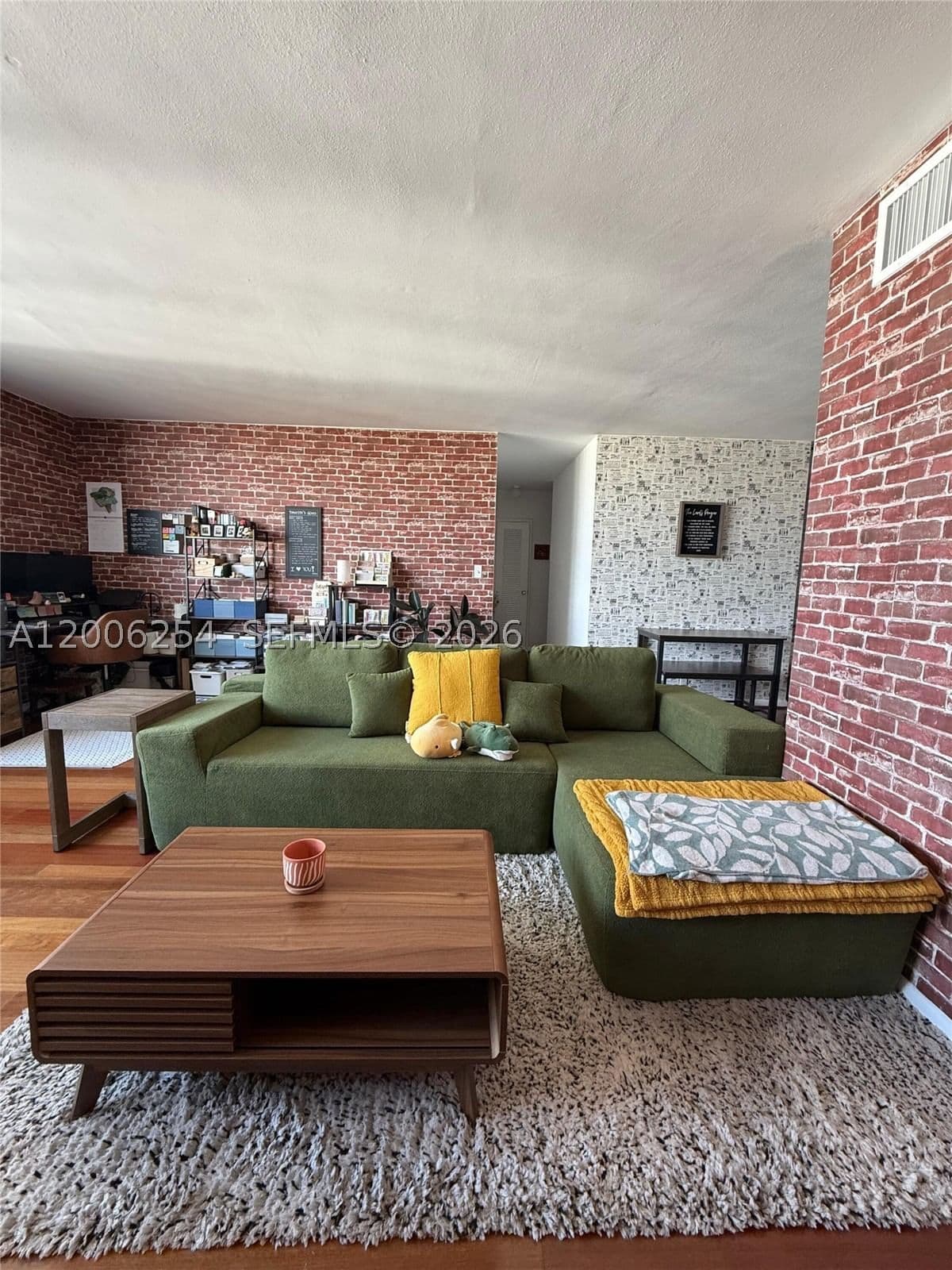 1-bedroom Condo — 1000 West Ave #1105, Miami Beach, FL 33139