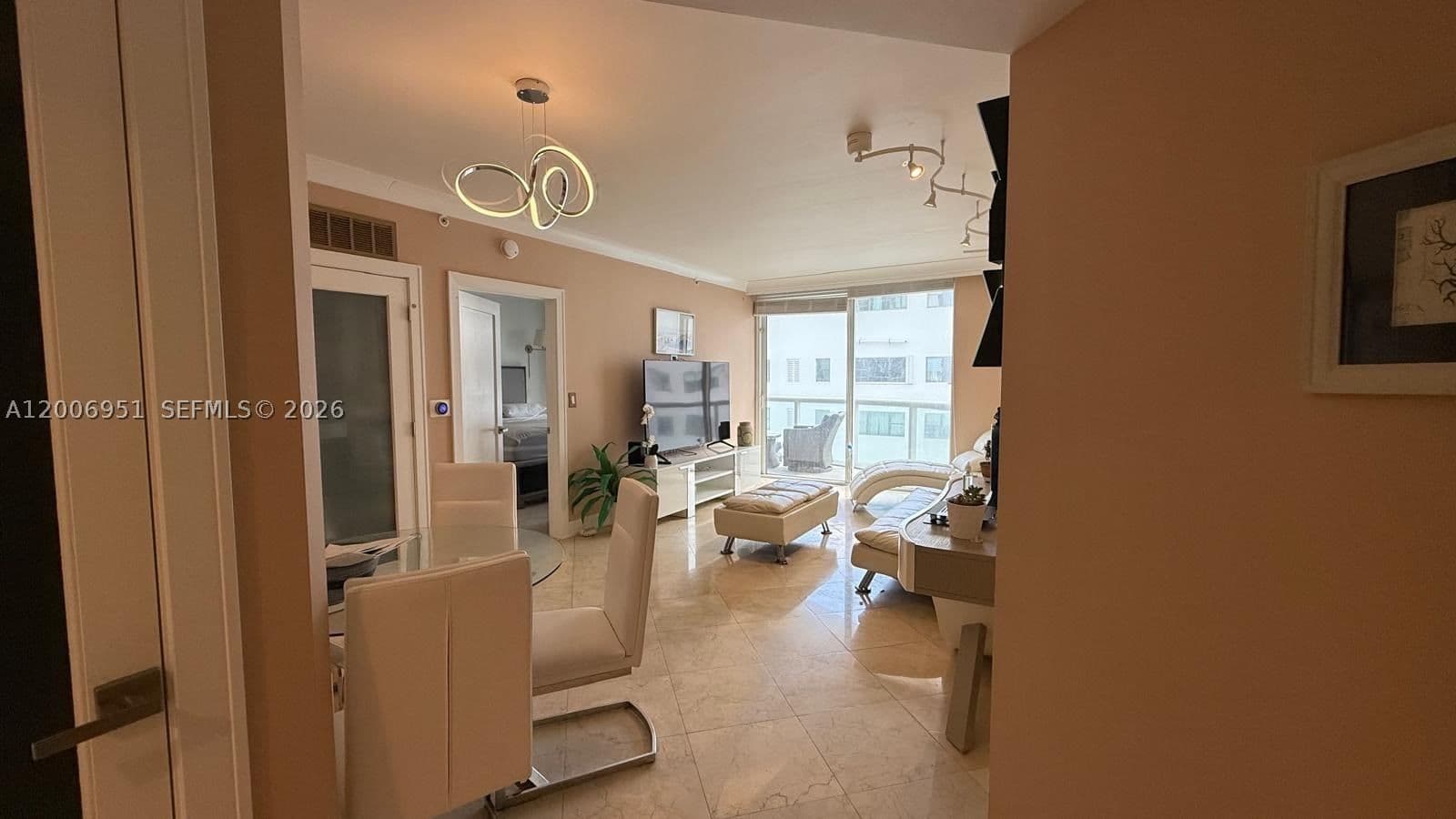 1+1 Condo — 6365 Collins Ave #906, Miami Beach, FL 33141