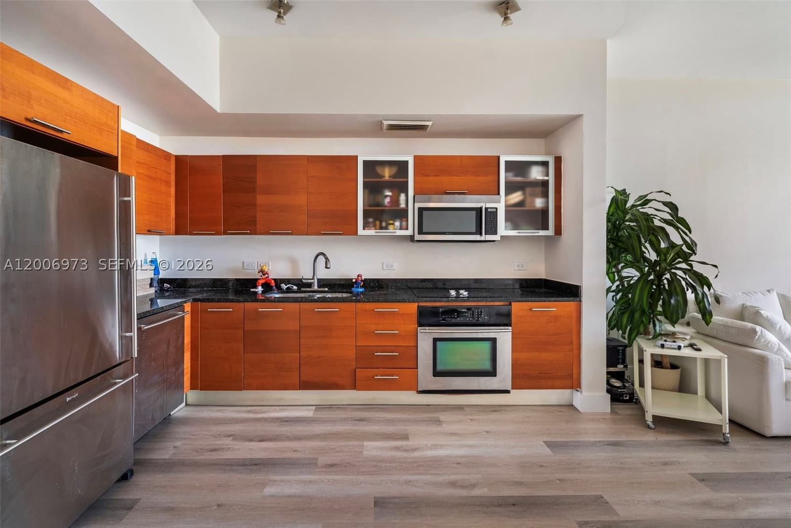 1+1 Condo — 3470 Coast Ave #H1203, Miami, FL 33137