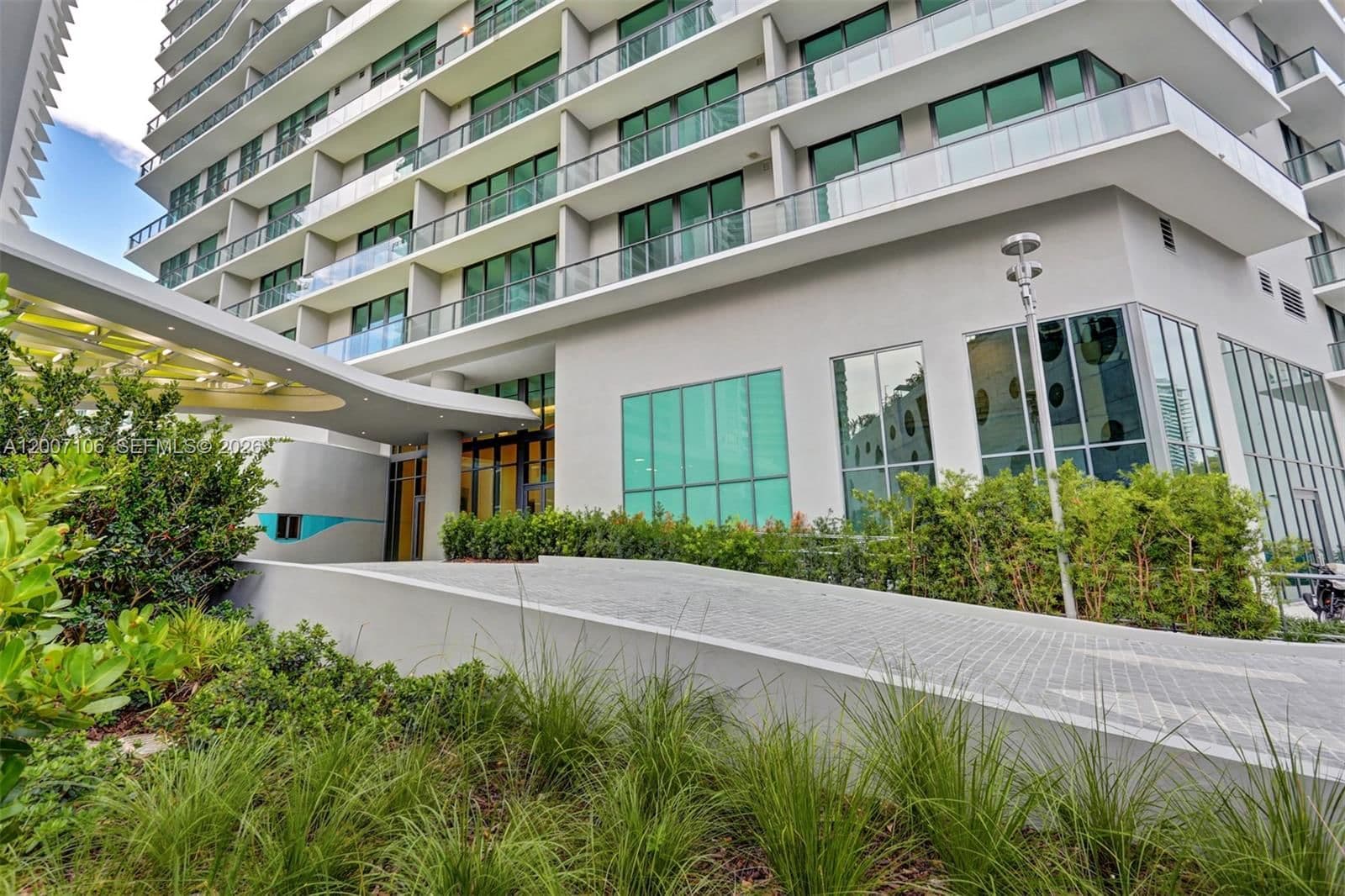 2-bedroom Condo — 501 31st St #910, Miami, FL 33137