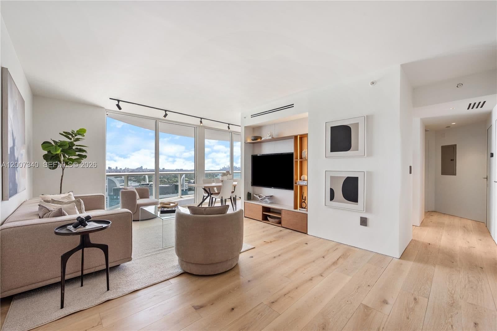 2+1 Condo — 6365 Collins Ave #3904, Miami Beach, FL 33141
