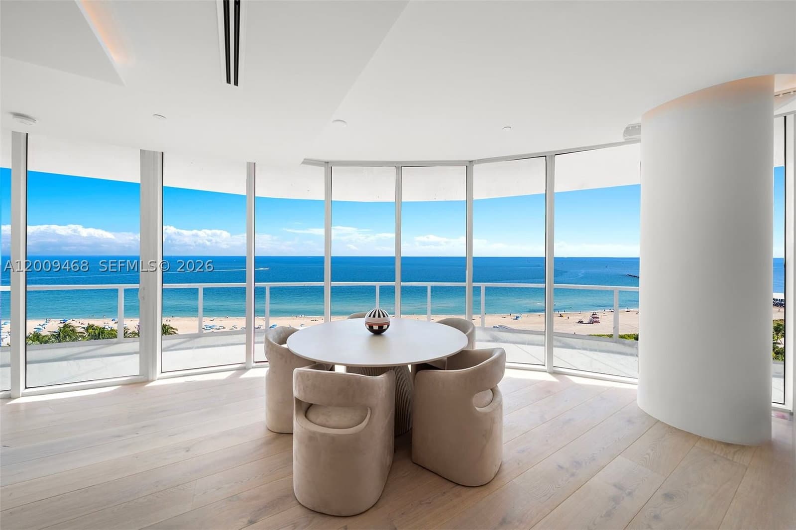 3-bedroom Condo — 100 Pointe Dr #1206, Miami Beach, FL 33139