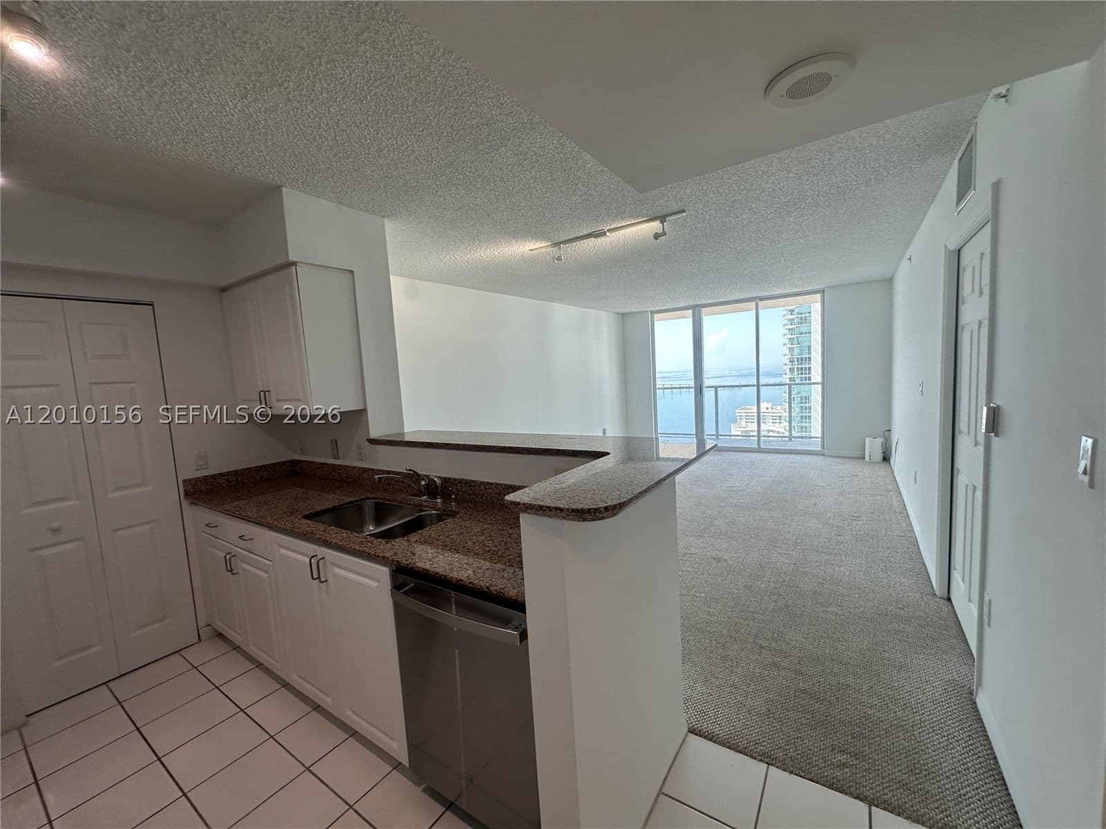 1+1 Condo — 1155 Brickell Bay Dr #3007, Miami, FL 33131