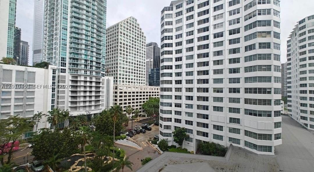 2+1 Condo — 999 Brickell Bay Dr #805, Miami, FL 33131