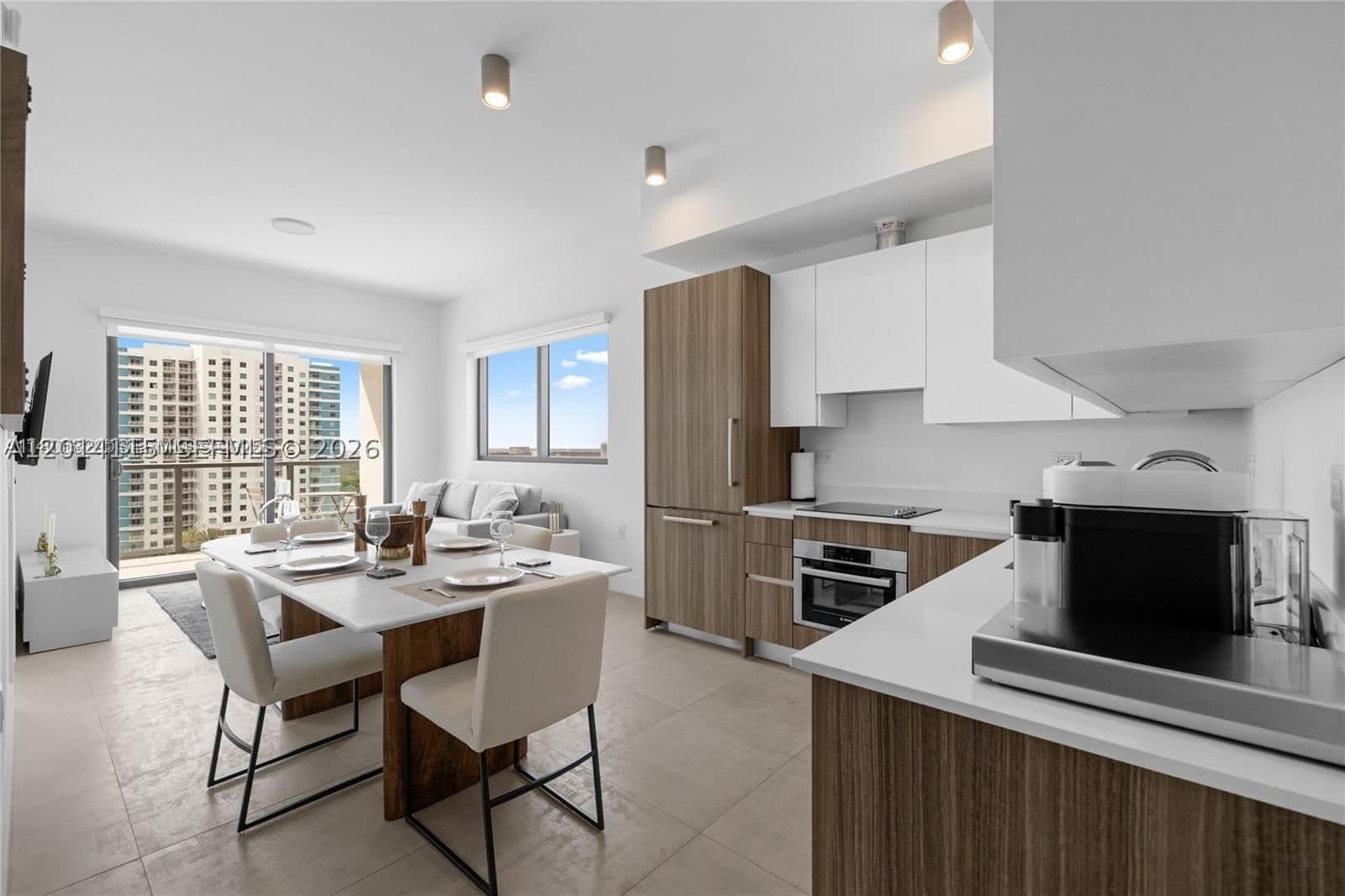 1+1 Condo — 239 9th St #1502, Miami, FL 33130