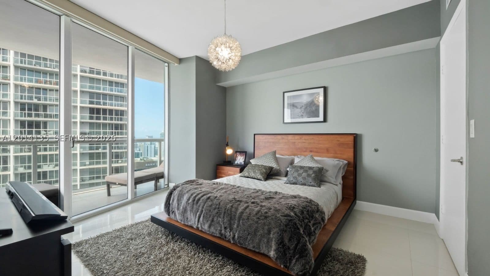 2+1 Condo — 475 Brickell Ave #5109, Miami, FL 33131