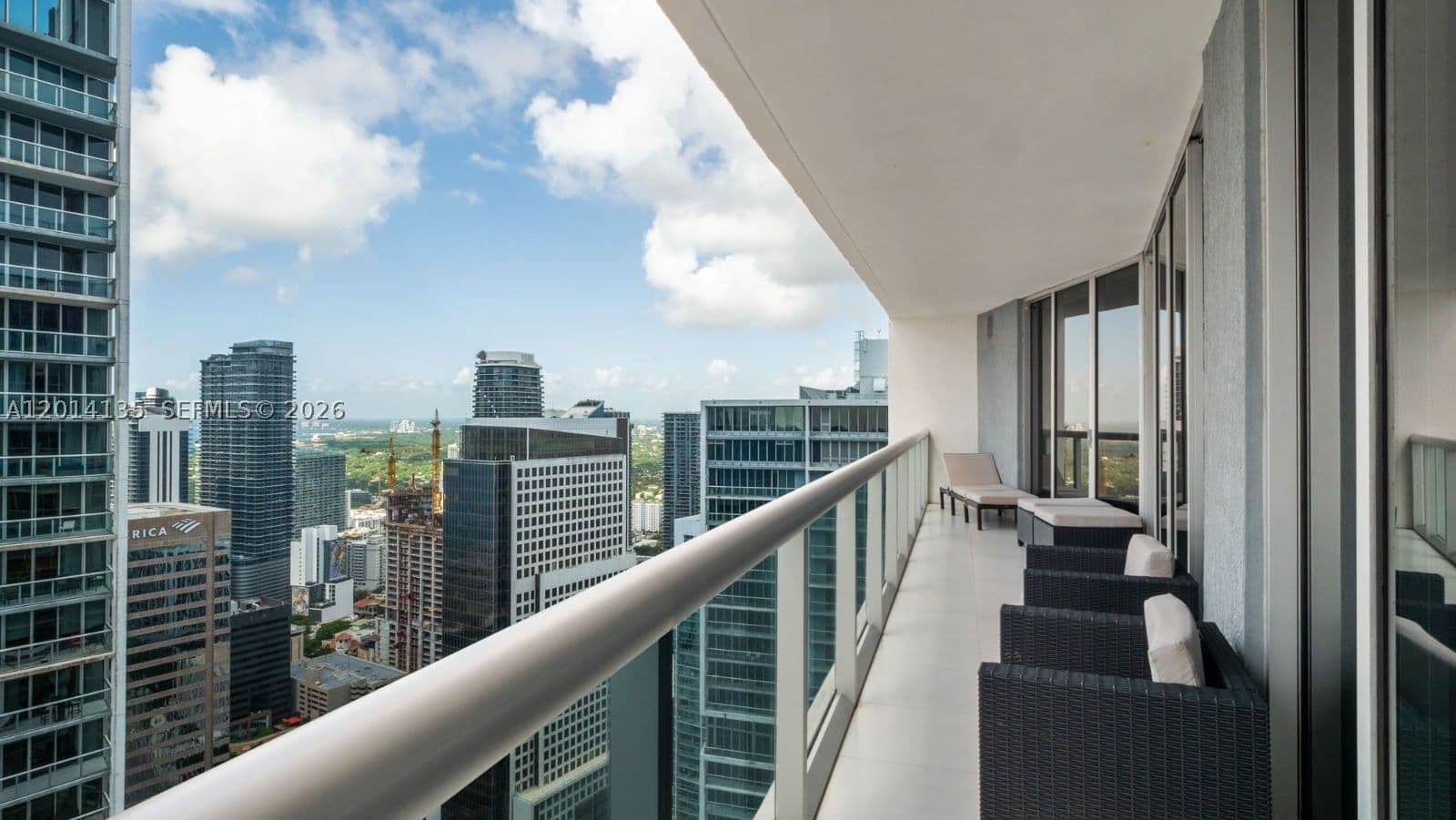 2+1 Condo — 475 Brickell Ave #5109, Miami, FL 33131