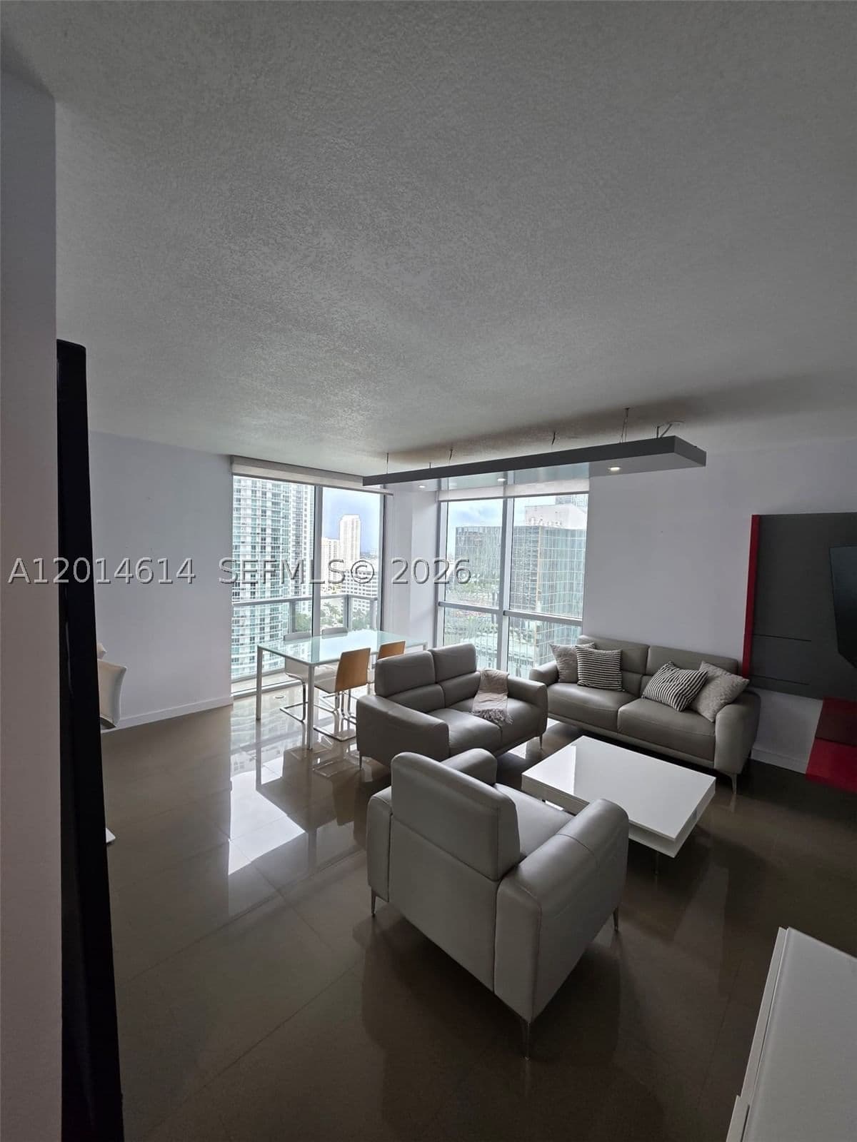 2+1 Condo — 1060 Brickell Ave #2201, Miami, FL 33131