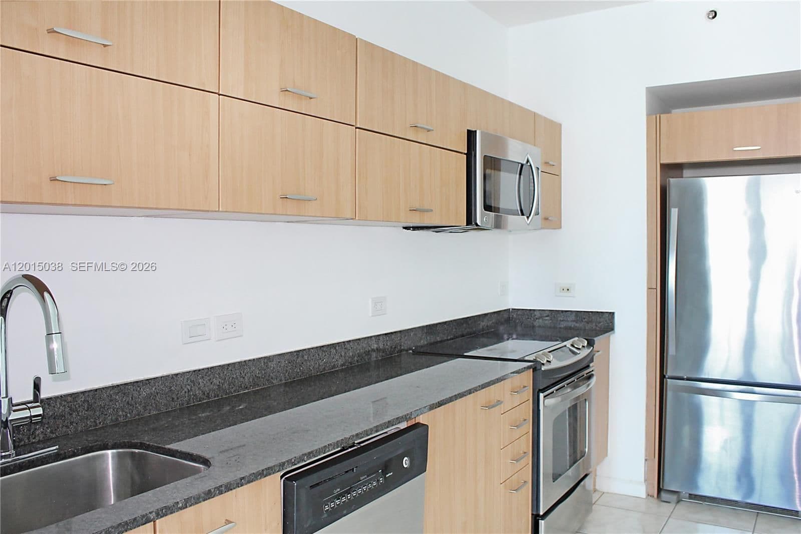 2+1 Condo — 350 Miami Ave #2713, Miami, FL 33130
