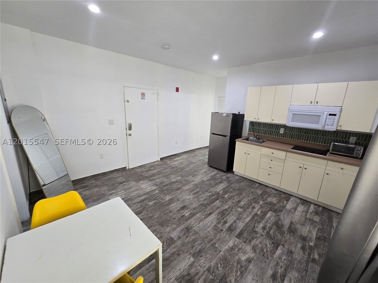 1+1 Mülk — 1345 Pennsylvania Ave #5B, Miami Beach, FL 33139