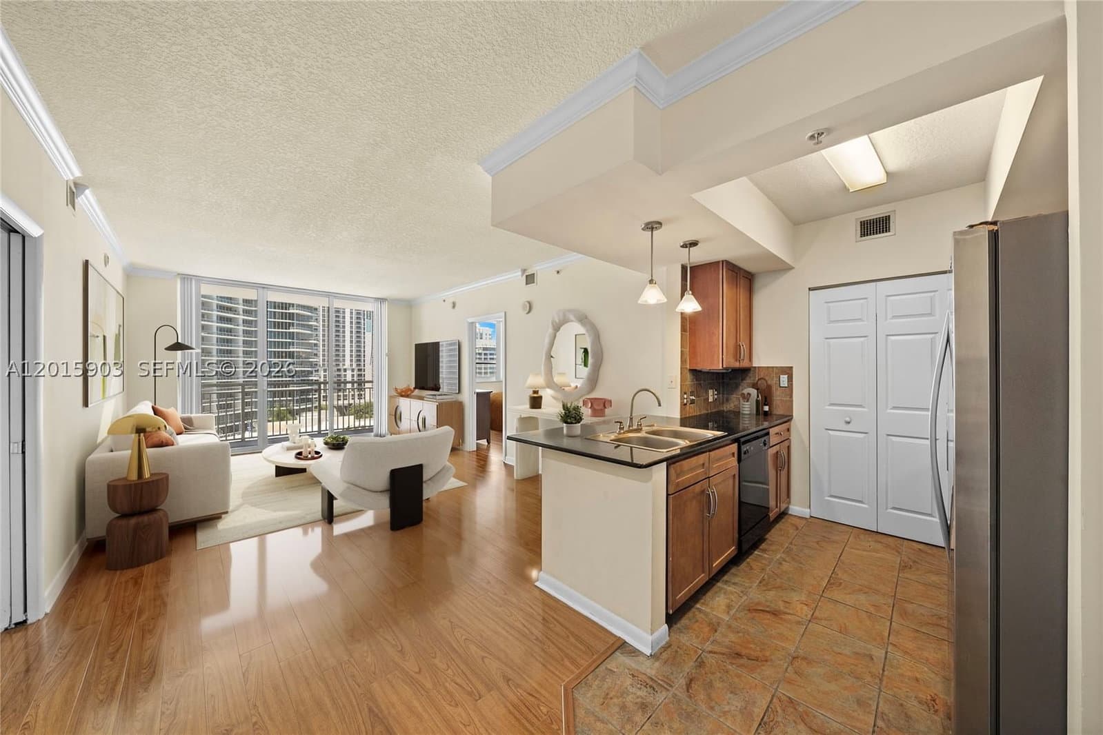 2+1 Condo — 2000 Bayshore Dr #1005, Miami, FL 33137