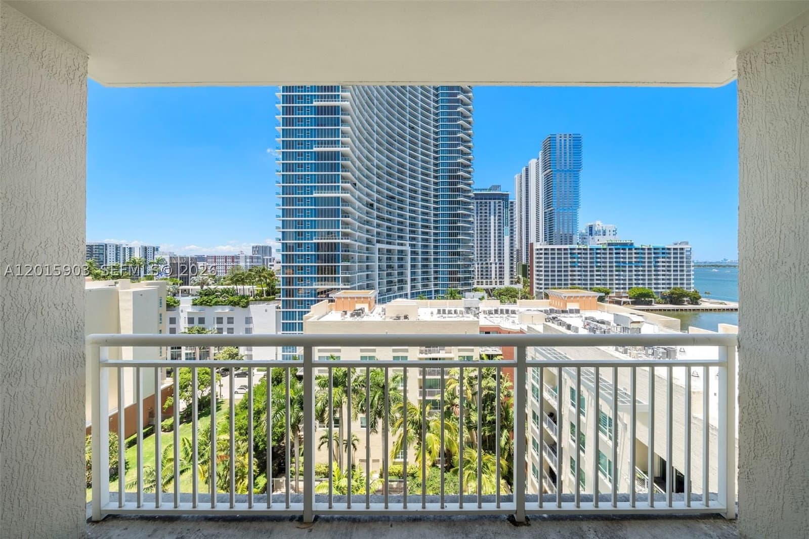 2+1 Condo — 2000 Bayshore Dr #1005, Miami, FL 33137