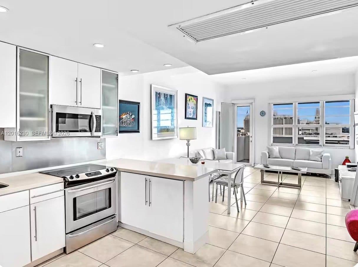 2-bedroom Condo — 100 Lincoln Rd #1641, Miami Beach, FL 33139