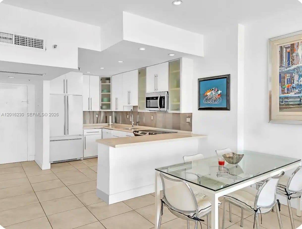 2-bedroom Condo — 100 Lincoln Rd #1641, Miami Beach, FL 33139