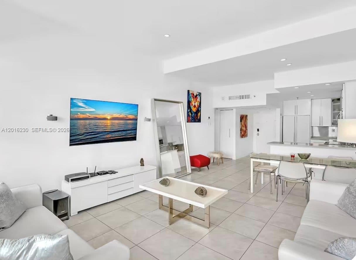 2-bedroom Condo — 100 Lincoln Rd #1641, Miami Beach, FL 33139
