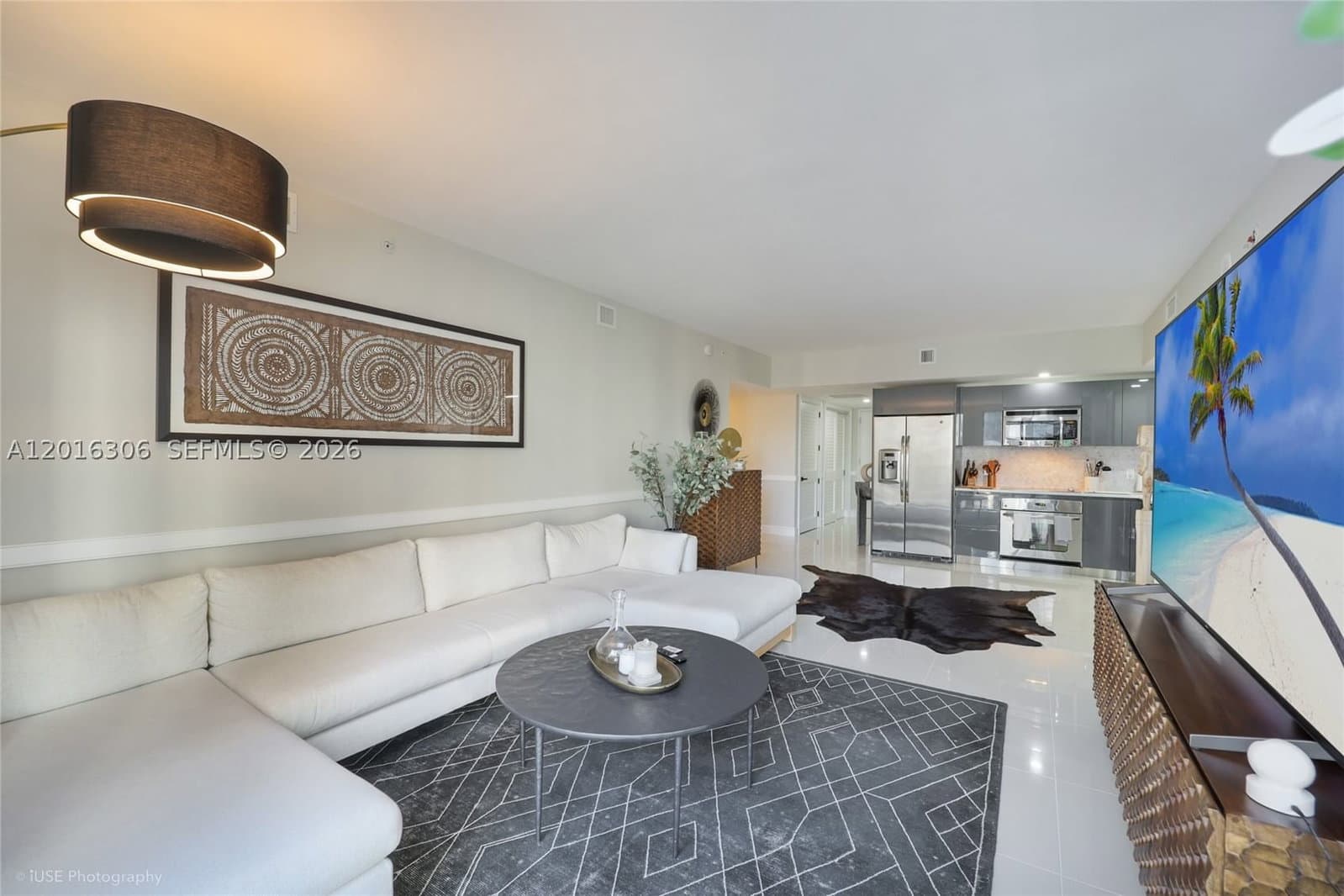 2+1 Condo — 31 6th St #2207, Miami, FL 33131