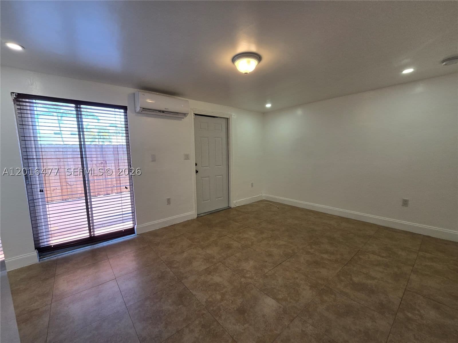 1-bedroom Property — 2957 36th Ct #4, Miami, FL 33133