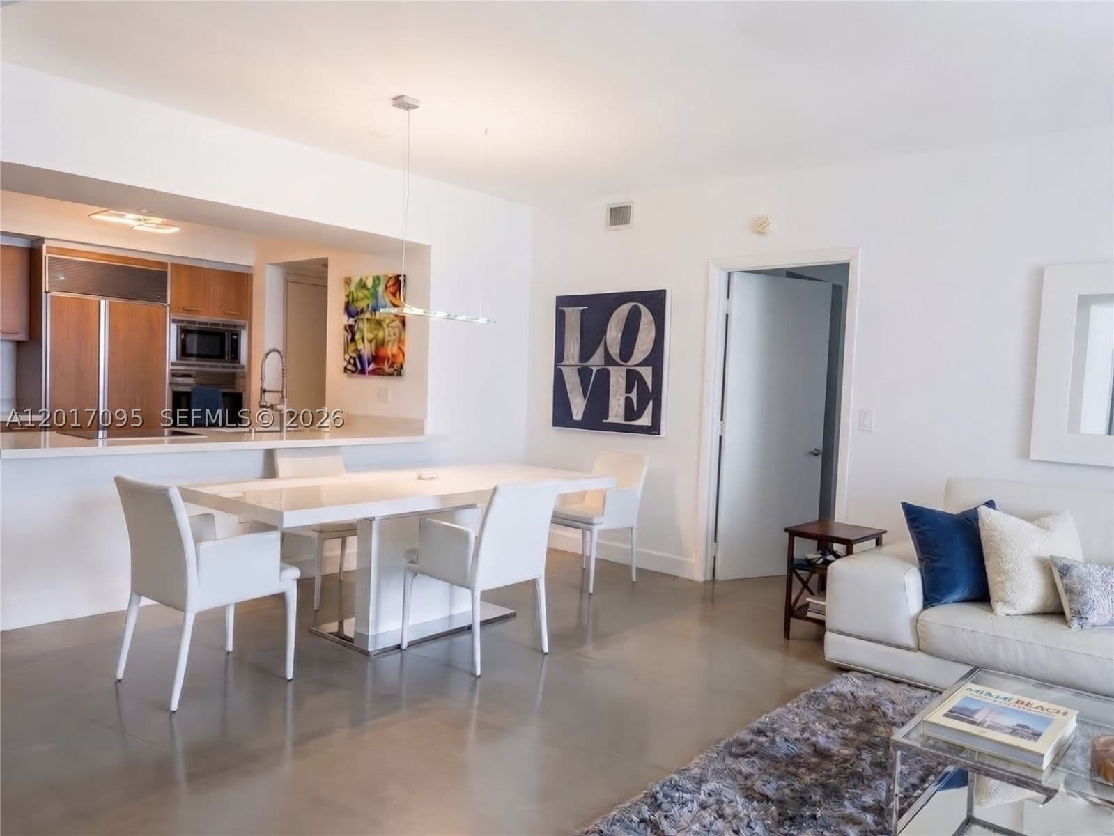 2+1 Condo — 400 Alton Rd #1709, Miami Beach, FL 33139