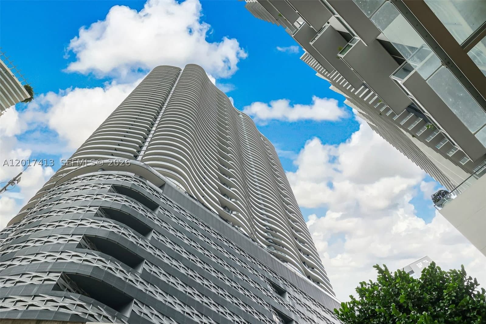 3-bedroom Condo — 1000 Brickell Plz #3002, Miami, FL 33131