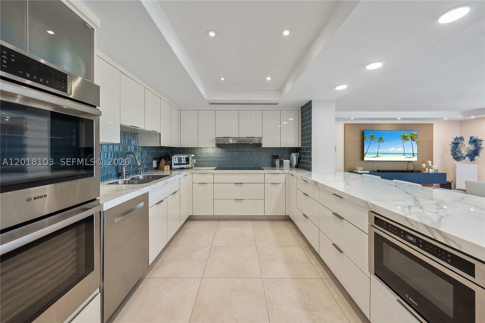 3-bedroom Condo — 3 Grove Isle Dr #C410, Miami, FL 33133