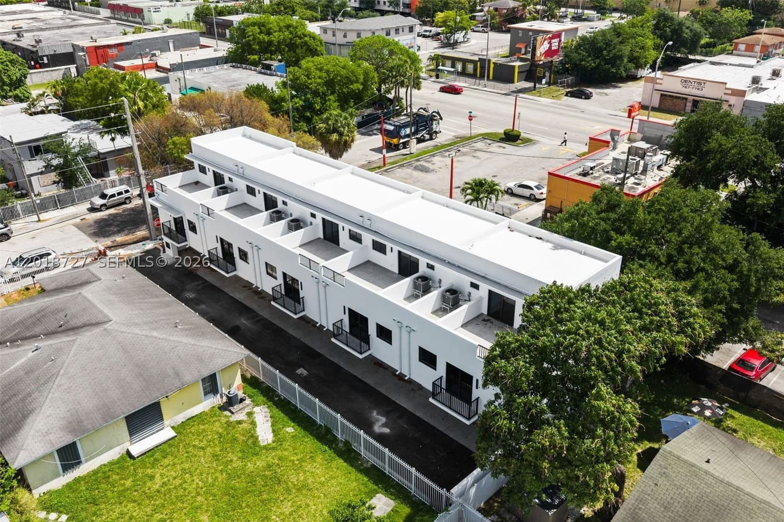 3-bedroom Townhouse — 724 55th Ter #724, Miami, FL 33127