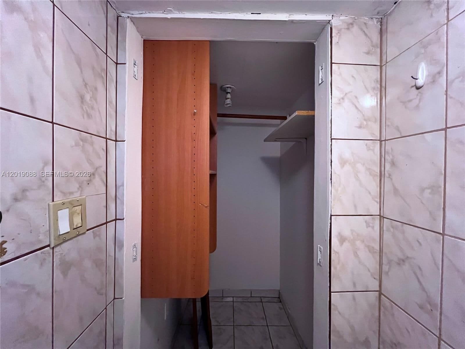 1+1 Condo — Miami, FL 33167