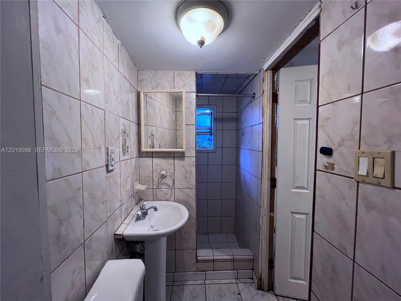 1+1 Condo — Miami, FL 33167