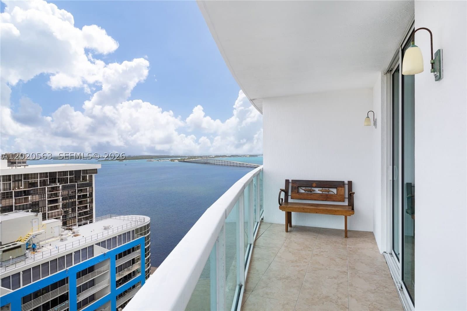 1-bedroom Condo — 2101 Brickell Ave #2302, Miami, FL 33129