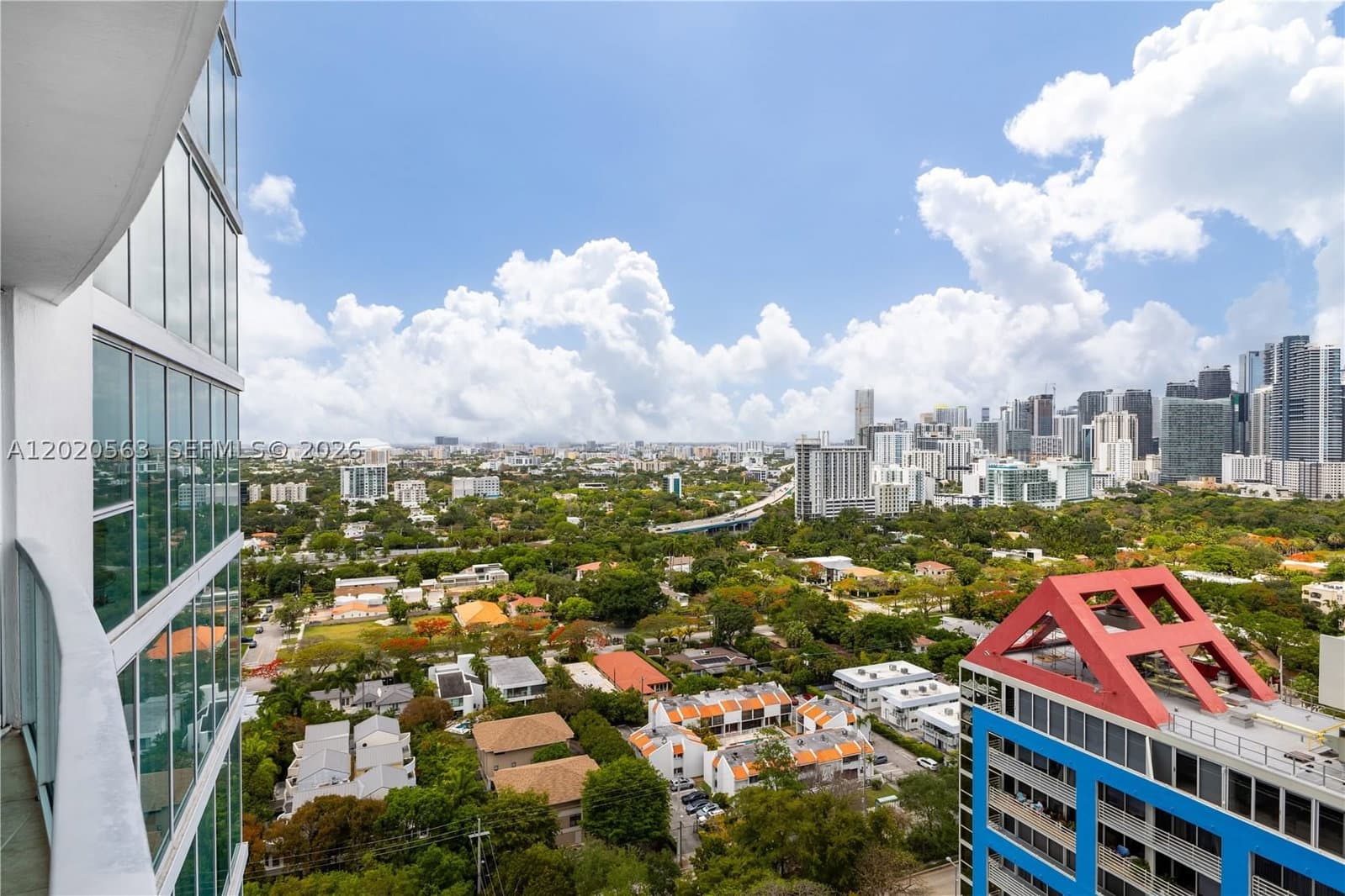 1-bedroom Condo — 2101 Brickell Ave #2302, Miami, FL 33129