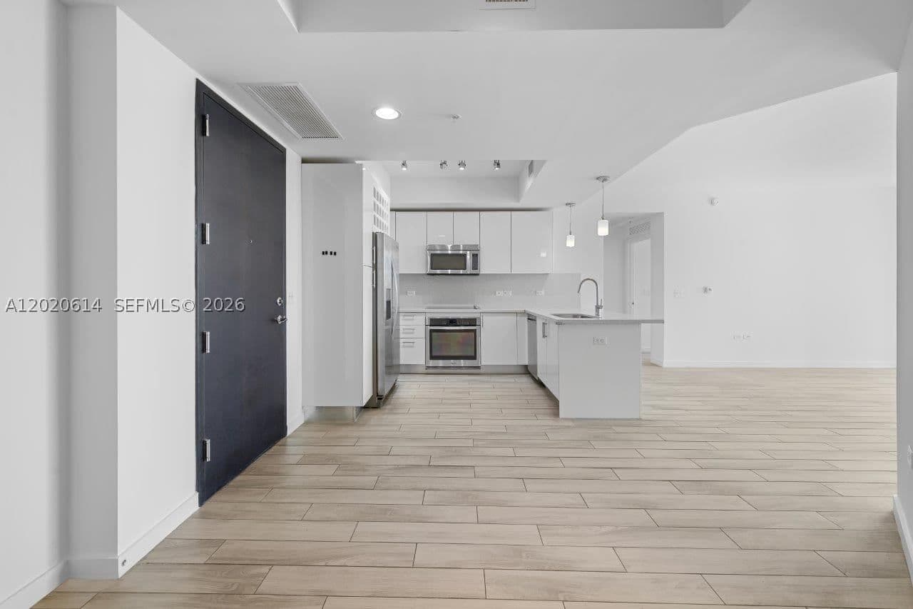 2-bedroom Condo — 999 1st Ave #2911, Miami, FL 33130