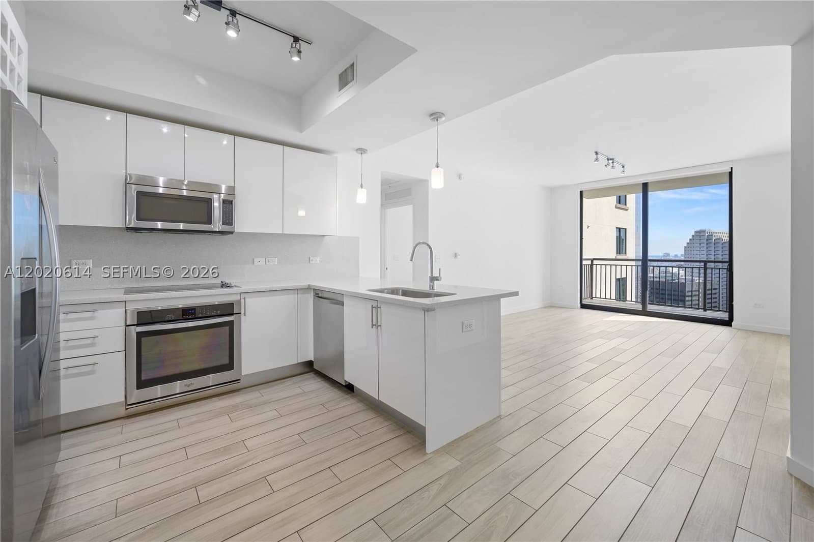 2-bedroom Condo — 999 1st Ave #2911, Miami, FL 33130