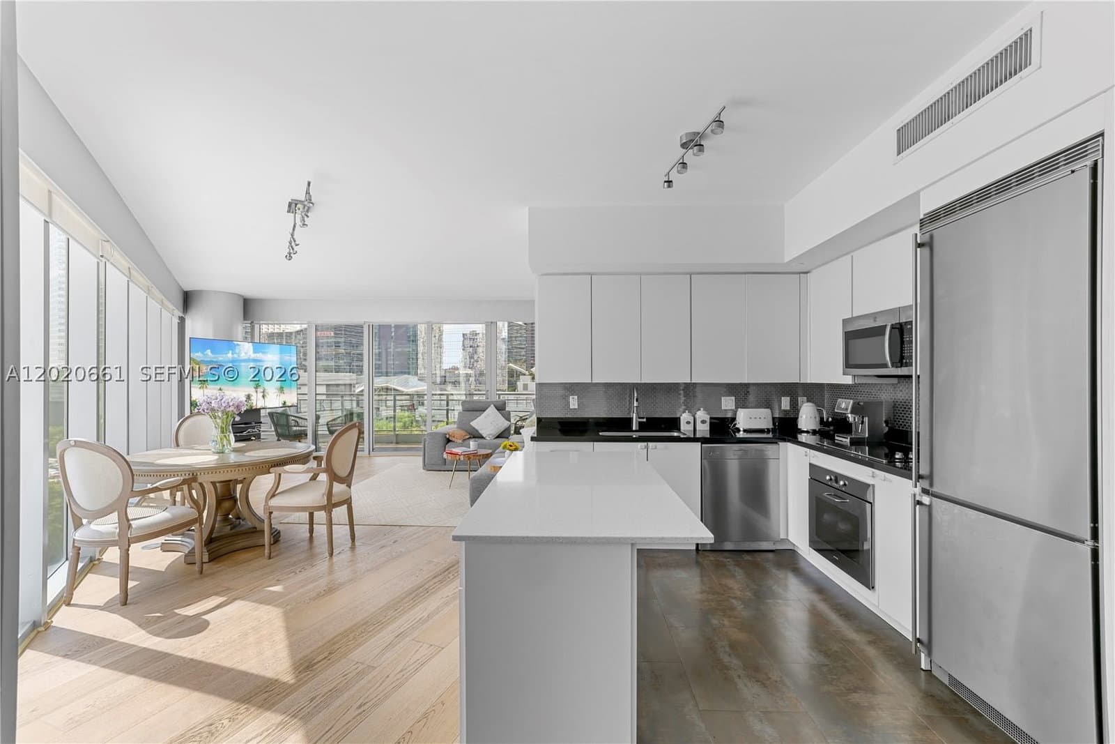 3+1 Condo — 92 3rd St #1201, Miami, FL 33130