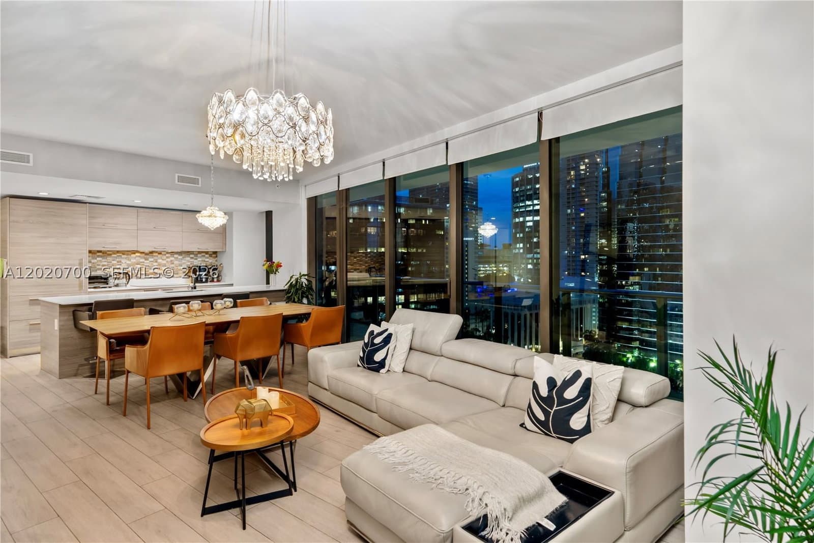 3-bedroom Condo — 1300 Miami Ave #1405, Miami, FL 33130