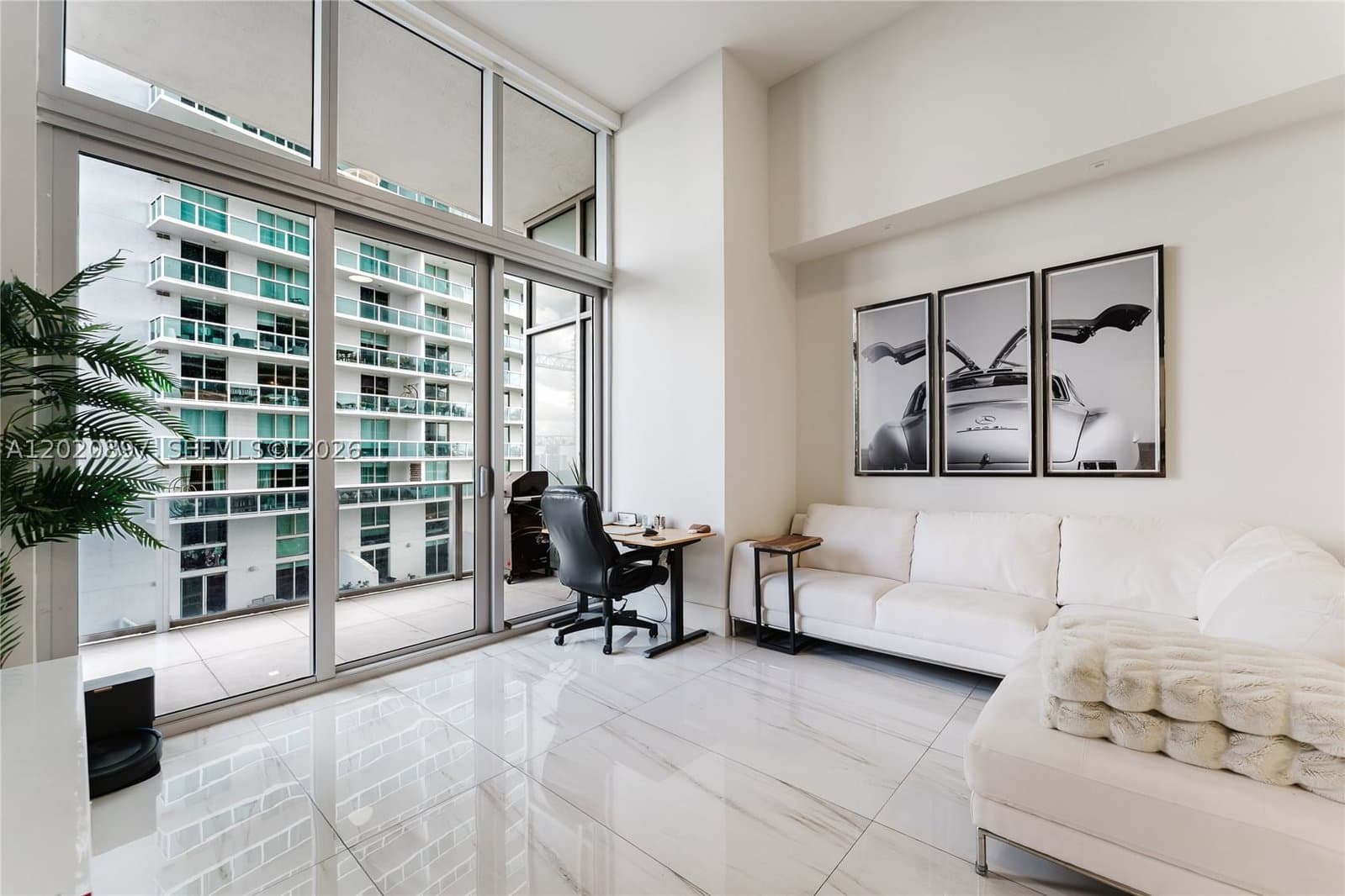 1+1 Condo — 488 18th St #1205, Miami, FL 33132