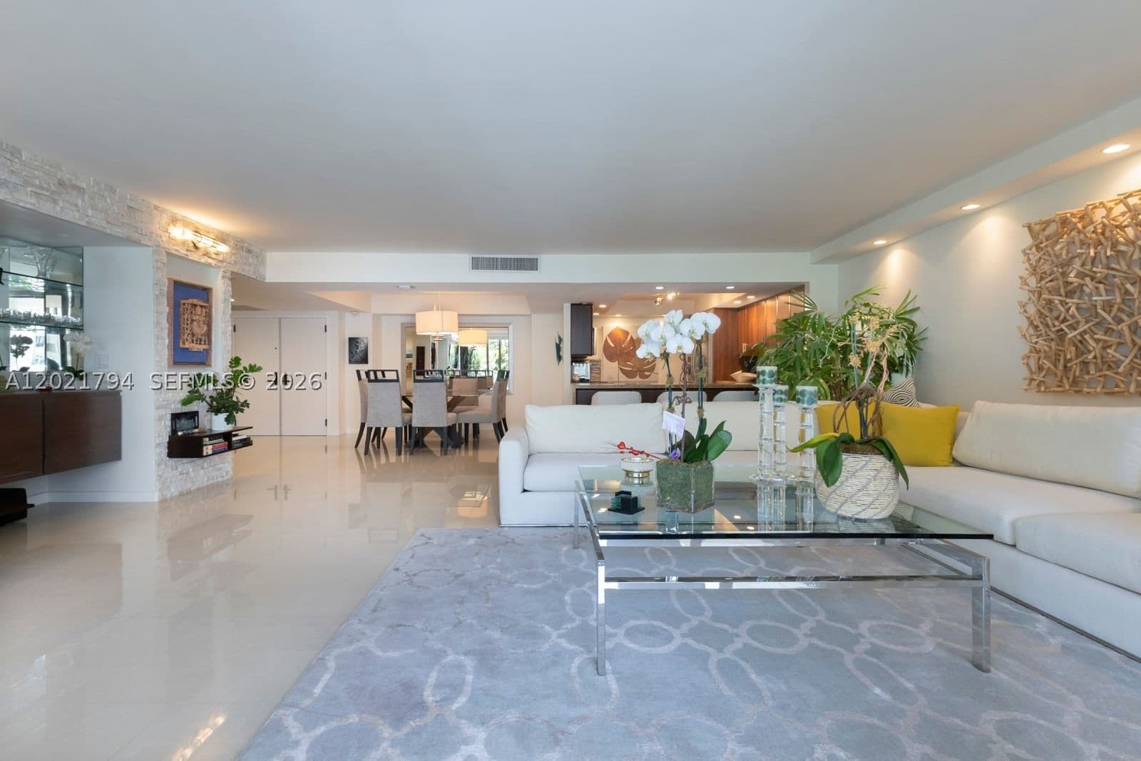 2+1 Condo — 3 Grove Isle Dr #C307, Miami, FL 33133