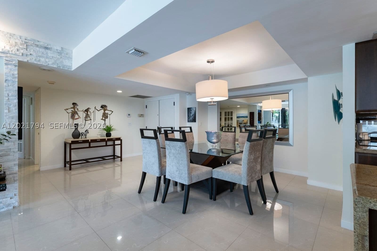2+1 Condo — 3 Grove Isle Dr #C307, Miami, FL 33133