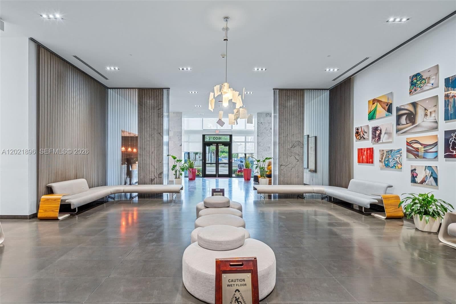 1+1 Condo — Miami, FL 33132