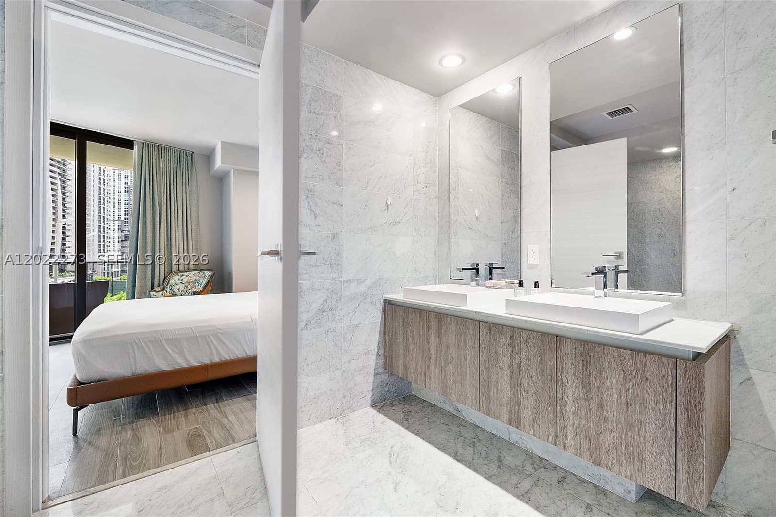 3-bedroom Condo — 801 Miami Ave #1004, Miami, FL 33130